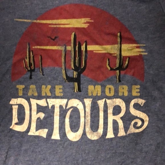 Zoe + Liv super soft t-shirt size Small - Picture 2 of 4